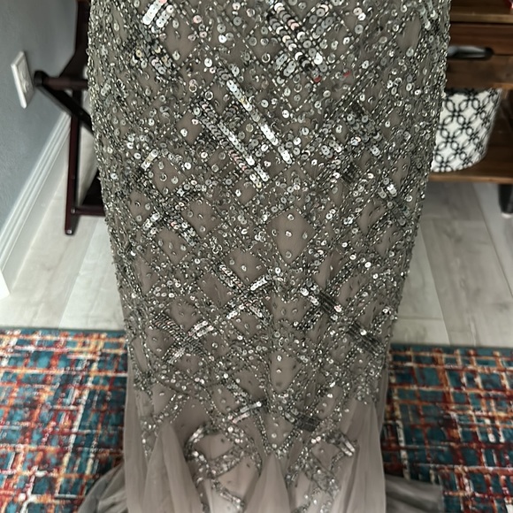 NYE Adrianna Papell Silver Beaded Designer Gown Perfect for Special Event - Picture 4 of 9